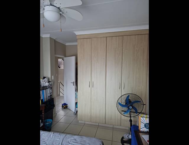 3 BEDROOM TOWNHOUSE FOR SALE IN LAWRENCE ROCKS